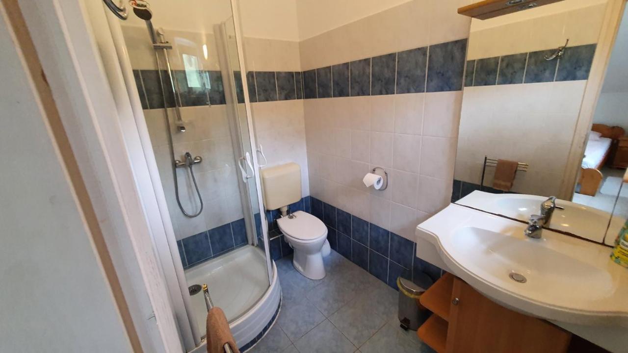 Borkuti Panzio Es Apartman Balatonszárszó エクステリア 写真