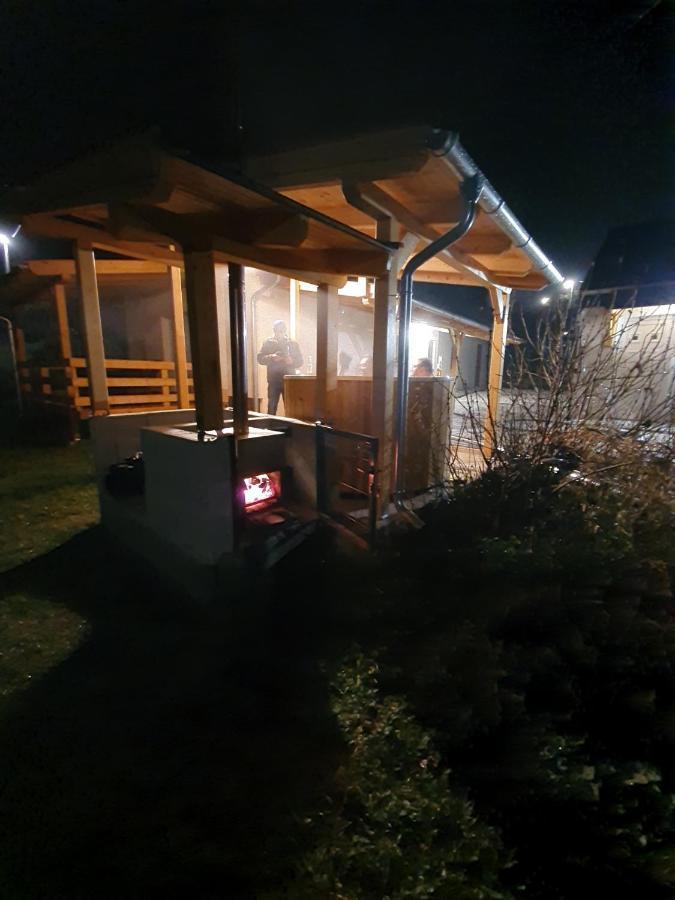 Borkuti Panzio Es Apartman Balatonszárszó エクステリア 写真